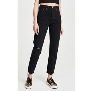 Black distressed wedgie Levi’s